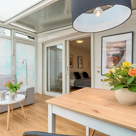 Haus Kehrwieder 9 *